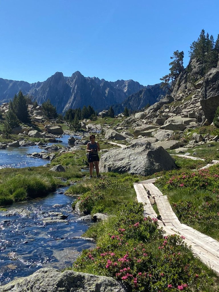 Caminant per parc nacional - apartaments Les Picardes - Espot