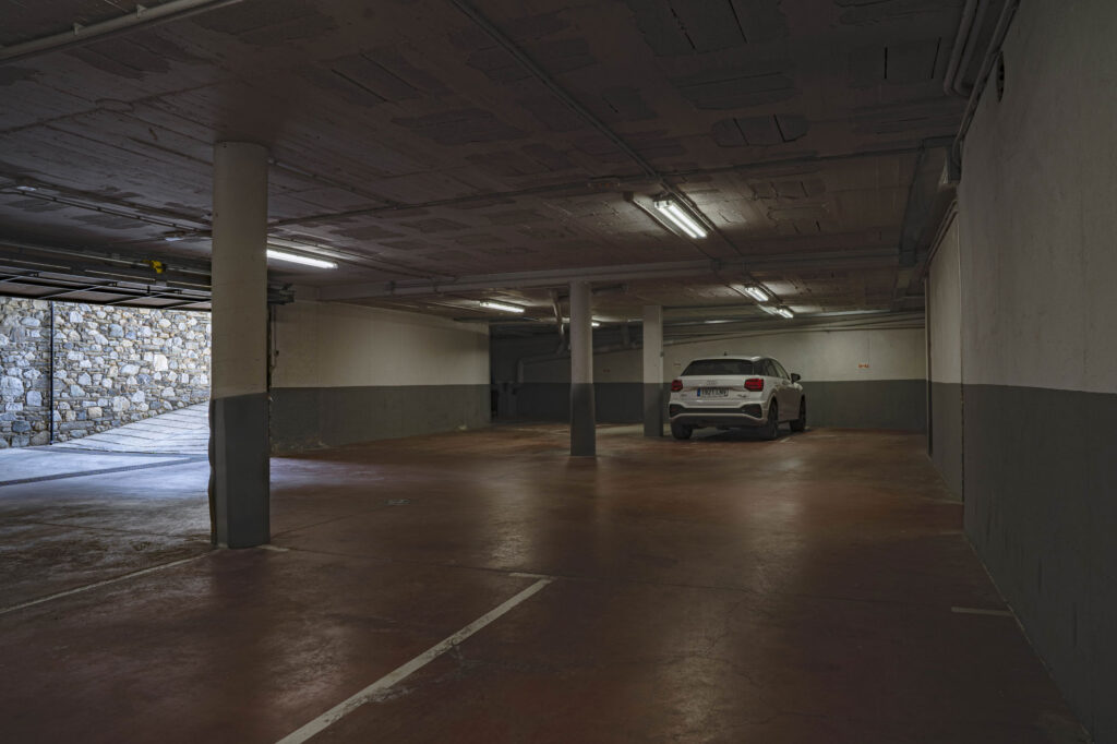 Parking Apartament Les Picardes